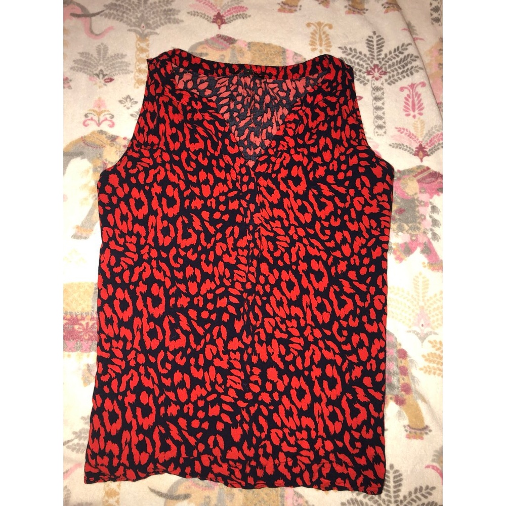 Woman’s dress shirt